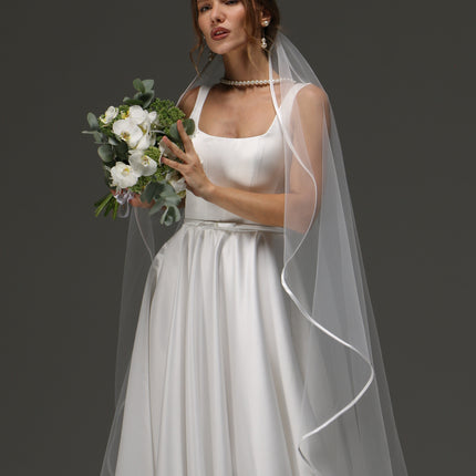 Collection image for: Cascade veils