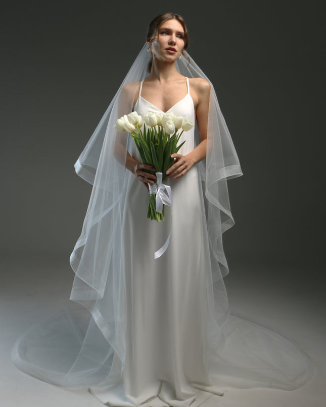 Horsehair Trim Veil, Crinoline Edge Blusher Veil, Fingertip Length Horsehair Bridal Veil