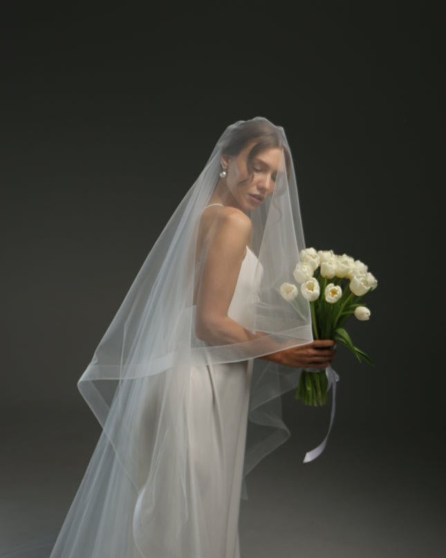 Horsehair Trim Veil, Crinoline Edge Blusher Veil, Fingertip Length Horsehair Bridal Veil