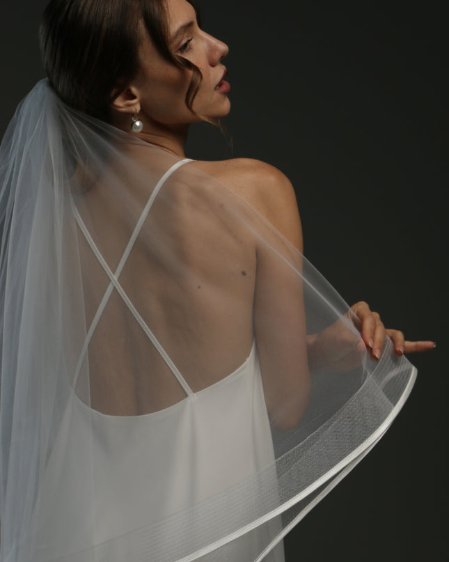 Cascading Veil with Satin Ribbon | Wedding Veil with Horsehair Trim | Elegant Flowing Design