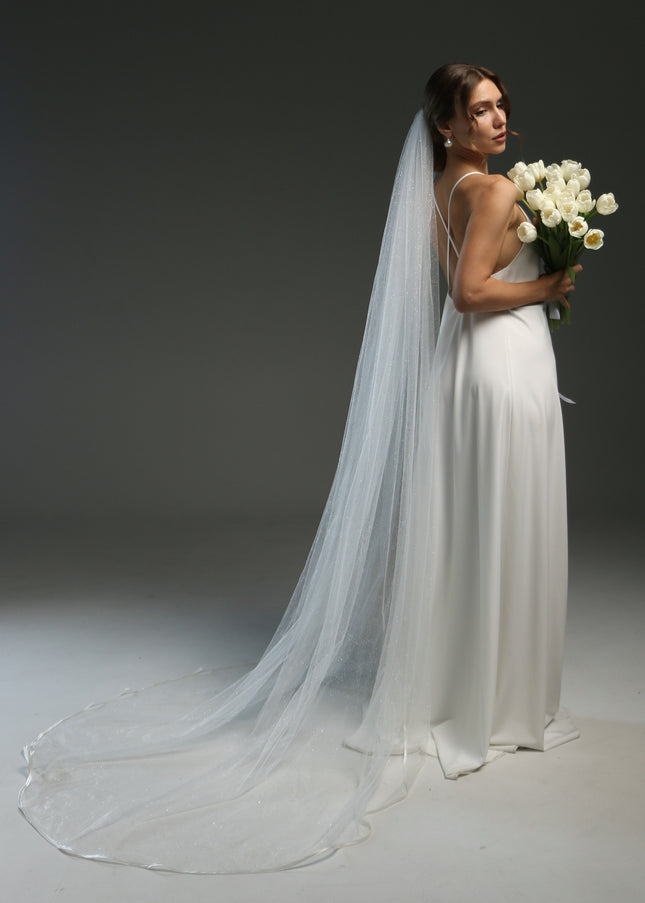 Satin Edge Bridal Veil – Fingertip Chapel Ribbon Trim