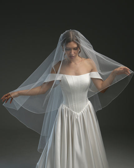 Classic Sheer Bridal Veil – Soft Tulle, 2 Layers, Floor Length with Pencil Edge