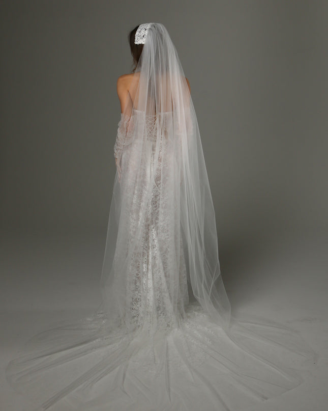 Long Cathedral Wedding Veil with Lace Juliet Cap