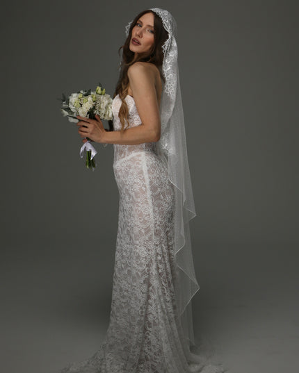 Juliet Cap Wedding Veil with Lace, Dotted Tulle Bridal Veil with Pencil Edge, Vintage Romantic Bridal Veil