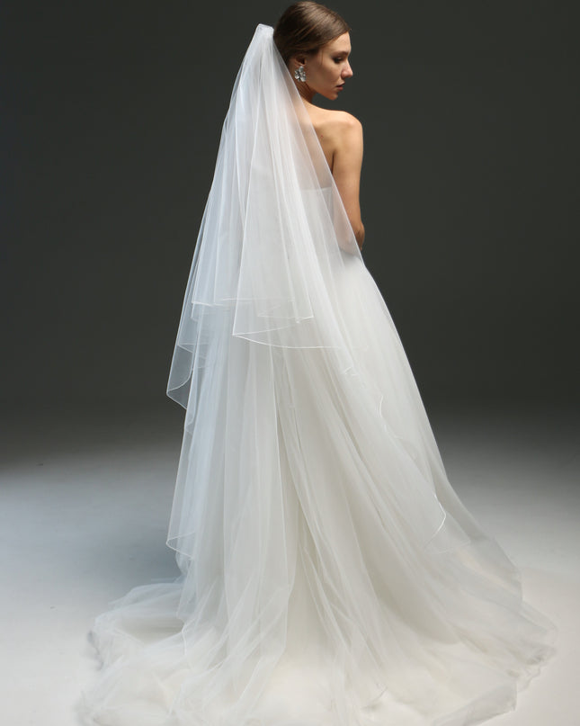 Sheer bridal veil with pencil edge – two-tier blusher veil, cathedral length, dramatic wedding veil