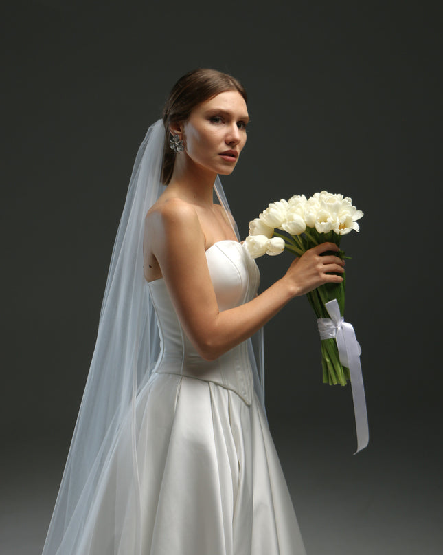 Elegant Satin Edge Bridal Veil – Fingertip to Chapel Length Veil with Ribbon Trim | Classic Wedding Veil