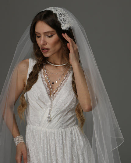 Juliet Cap Wedding Veil with Lace, Two Tier Bridal Veil with Pencil Edge, Full Romantic Wedding Veil