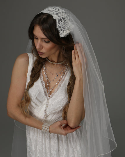 Juliet Cap Wedding Veil with Lace, Two Tier Bridal Veil with Pencil Edge, Full Romantic Wedding Veil