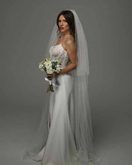 Two Tier Wedding Veil with Raw Edge, Full Soft Tulle Bridal Veil at Comb, Modern Classic Veil
