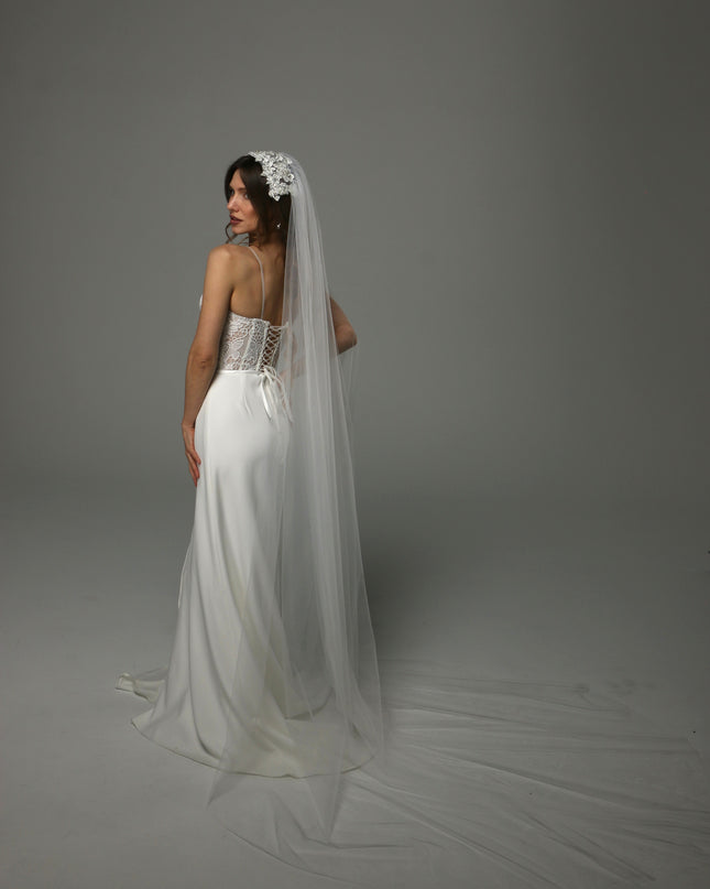 Juliet Cap Wedding Veil with Lace, One Tier Full Bridal Veil at Comb, Soft Tulle Raw Edge Veil