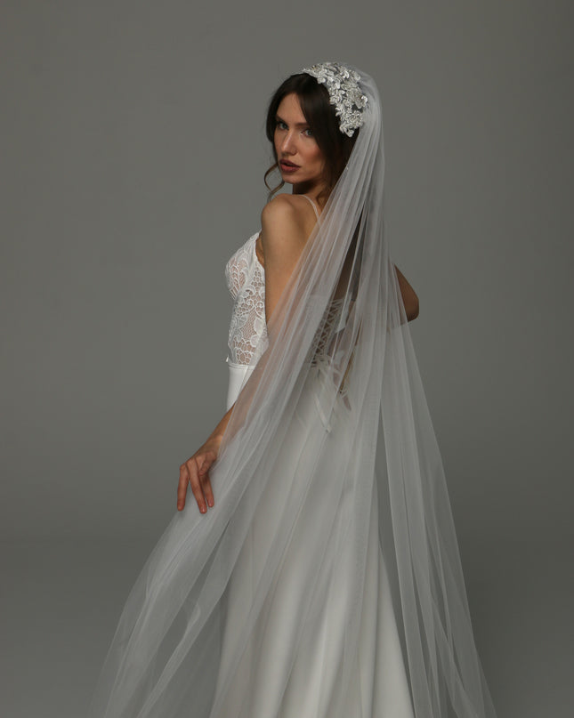 Juliet Cap Wedding Veil with Lace, One Tier Full Bridal Veil at Comb, Soft Tulle Raw Edge Veil