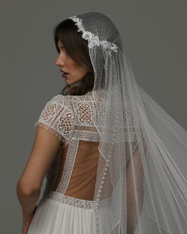 Juliet Cap Wedding Veil with Lace and Dotted Tulle, Vintage Romantic Bridal Veil