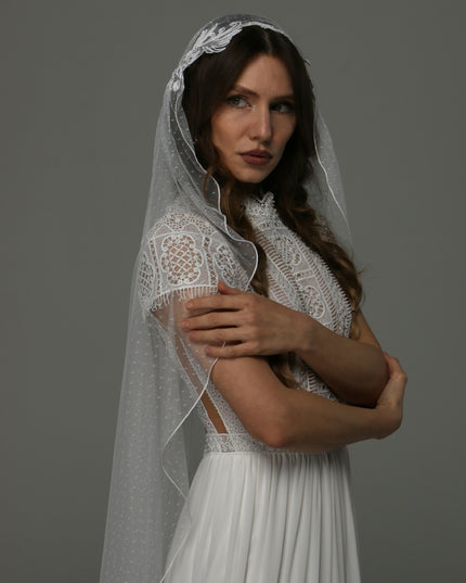 Juliet Cap Wedding Veil with Lace and Dotted Tulle, Vintage Romantic Bridal Veil
