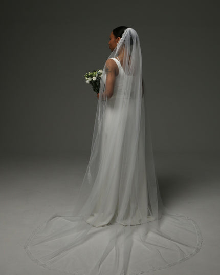 Lace Edge Cathedral Veil – Soft Tulle Bridal