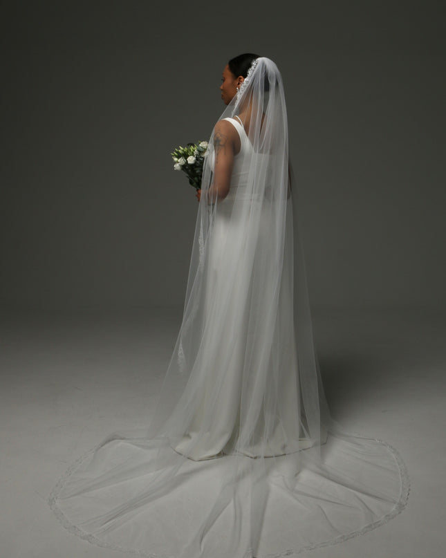 Lace Edge Cathedral Veil – Soft Tulle Bridal