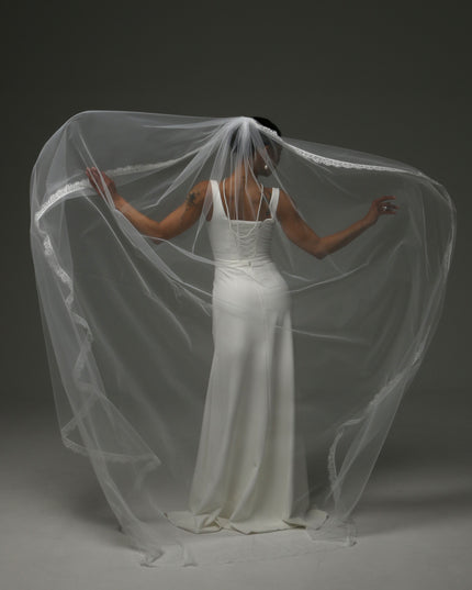 Lace Edge Cathedral Veil – Soft Tulle Bridal