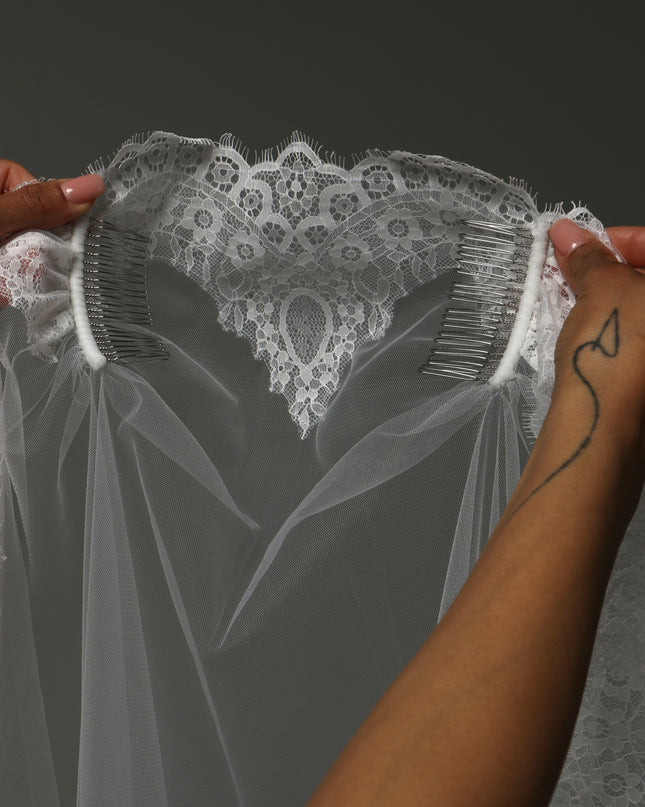 Juliet Cap Cathedral Veil – Wide Lace Edge Bridal Veil