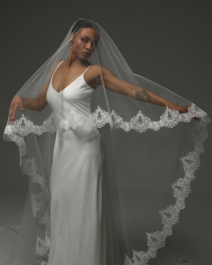 Two Tier Lace Edge Cathedral Romantic Veil