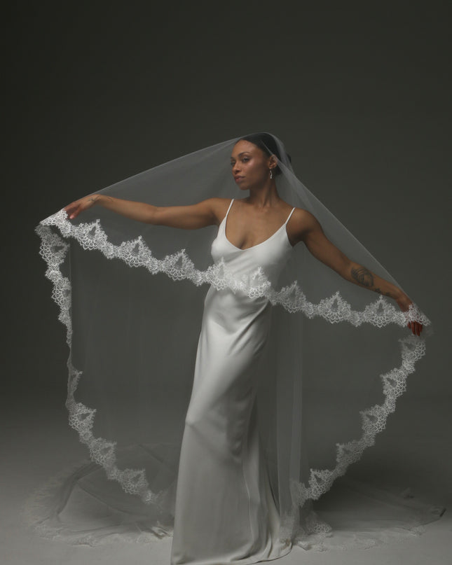Two Tier Lace Edge Cathedral Romantic Veil