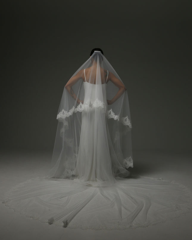 Two Tier Lace Edge Cathedral Romantic Veil