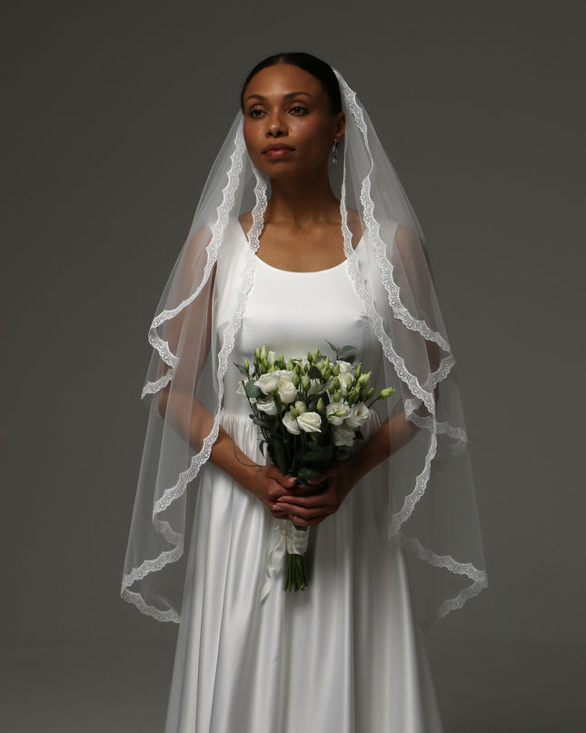 Short Two Tier Veil – Lace Edge Soft Tulle Bridal Veil