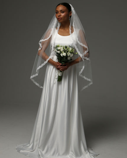 Short Two Tier Veil – Lace Edge Soft Tulle Bridal Veil