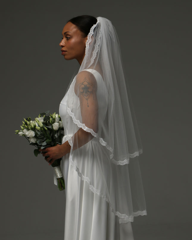 Short Two Tier Veil – Lace Edge Soft Tulle Bridal Veil