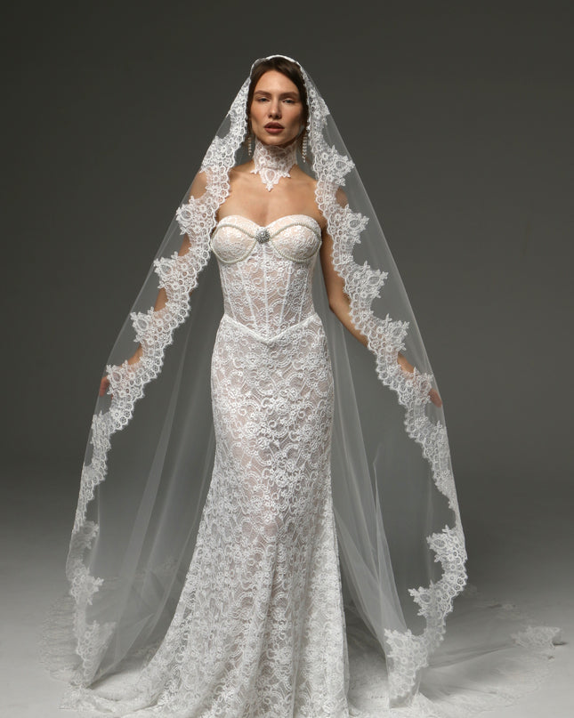 Cathedral Mantilla Veil Lace Edge Spanish Bridal Veil