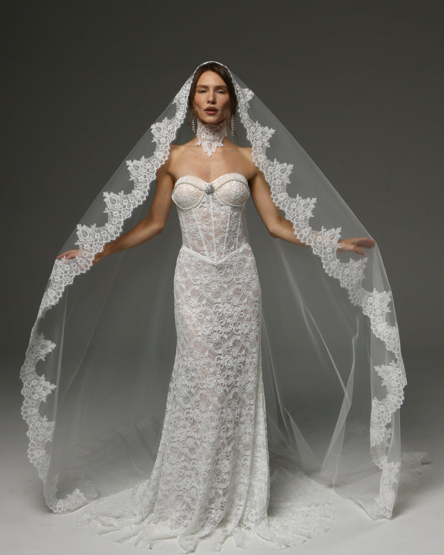 Cathedral Mantilla Veil Lace Edge Spanish Bridal Veil
