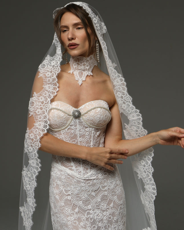 Cathedral Mantilla Veil Lace Edge Spanish Bridal Veil