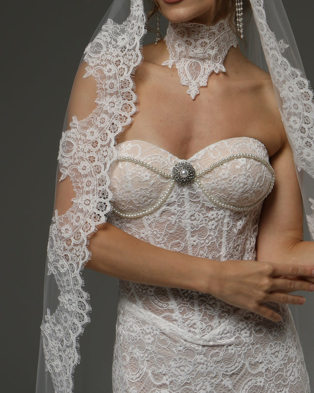 Cathedral Mantilla Veil Lace Edge Spanish Bridal Veil
