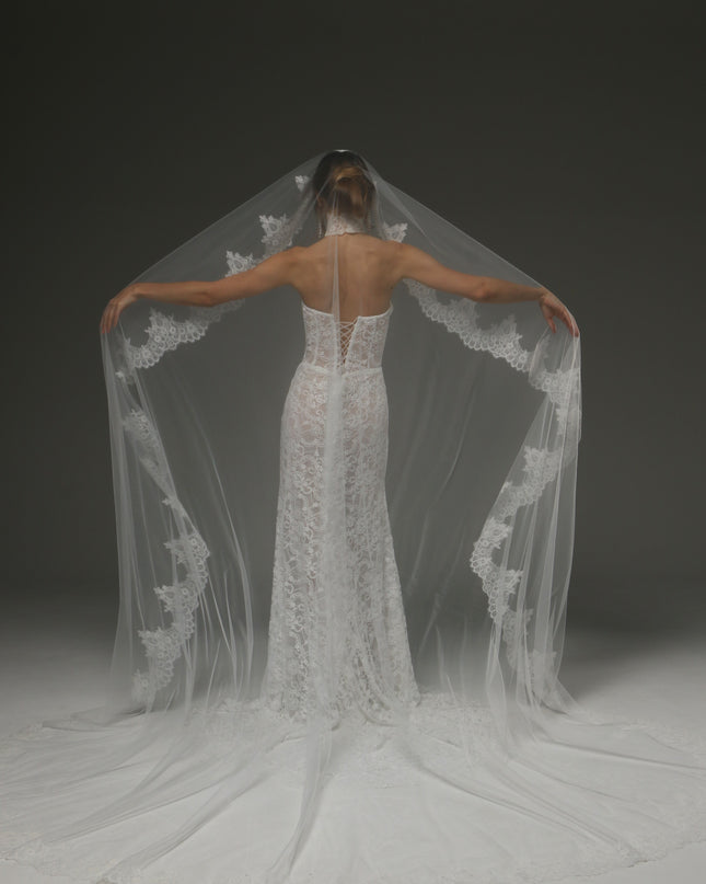 Cathedral Mantilla Veil Lace Edge Spanish Bridal Veil