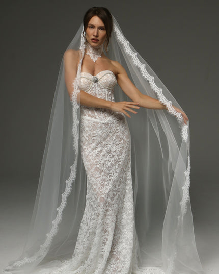 Chantilly Lace Cathedral Veil Mantilla Wedding Veil