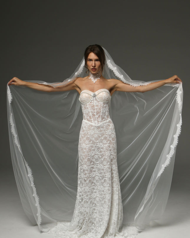Chantilly Lace Cathedral Veil Mantilla Wedding Veil