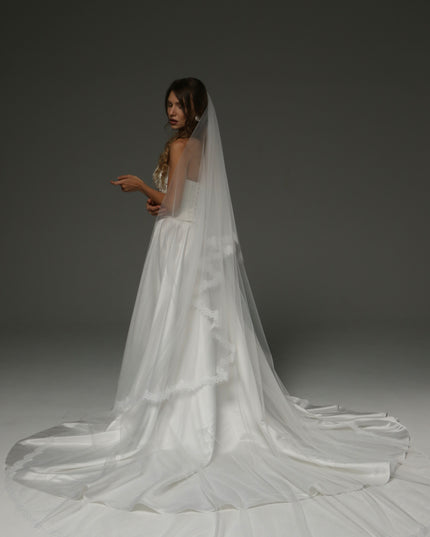 Two-Tier Cathedral Veil with Chantilly Lace Edge & Blusher – 108" Bridal Veil