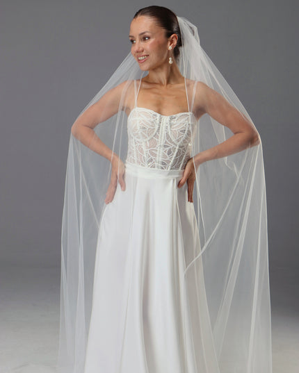 Light Ivory One Tier Wedding Veil – Long Soft Italian Tulle Bridal Veil with Elegant Pencil Edge