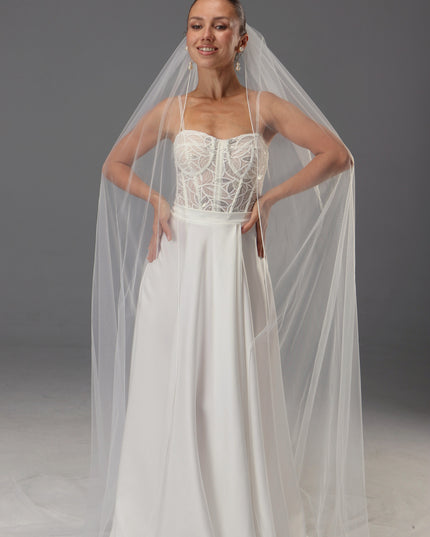 Light Ivory One Tier Wedding Veil – Long Soft Italian Tulle Bridal Veil with Elegant Pencil Edge