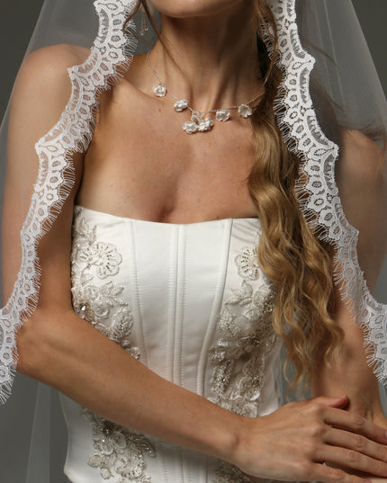 Chantilly Lace Mantilla Veil – One-Tier Fingertip Bridal Veil