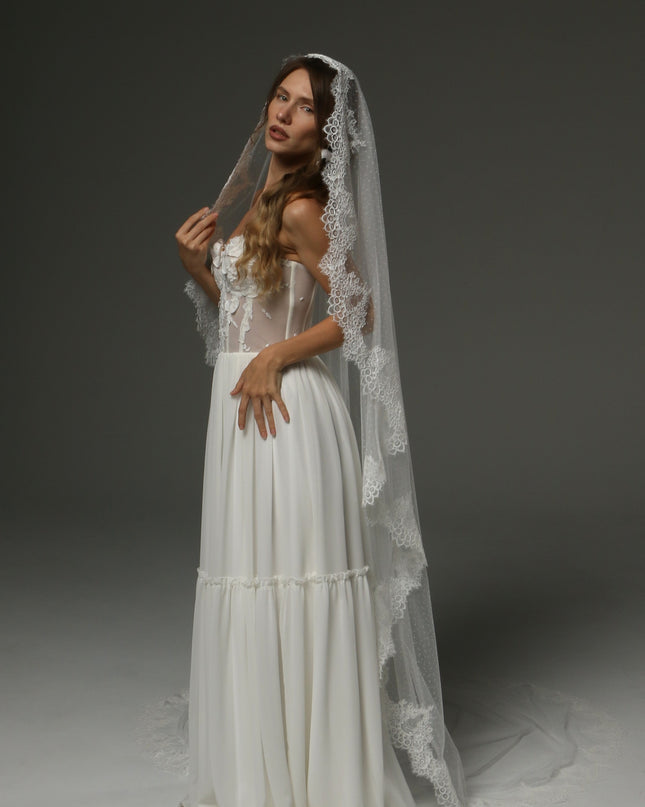 Dotted Tulle Chantilly Lace Mantilla Veil – One-Tier Cathedral Length Bridal Veil