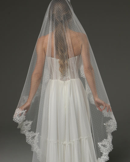 Dotted Tulle Chantilly Lace Mantilla Veil – One-Tier Cathedral Length Bridal Veil