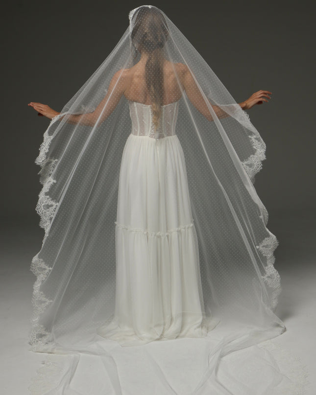 Dotted Tulle Chantilly Lace Mantilla Veil – One-Tier Cathedral Length Bridal Veil