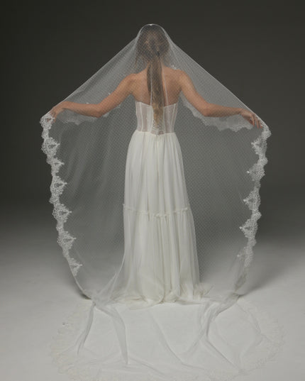 Dotted Tulle Chantilly Lace Mantilla Veil – One-Tier Cathedral Length Bridal Veil