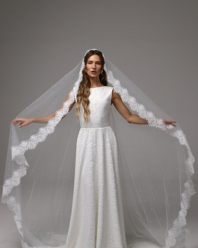 Pearl Mantilla Wedding Veil with Floral Lace Edge