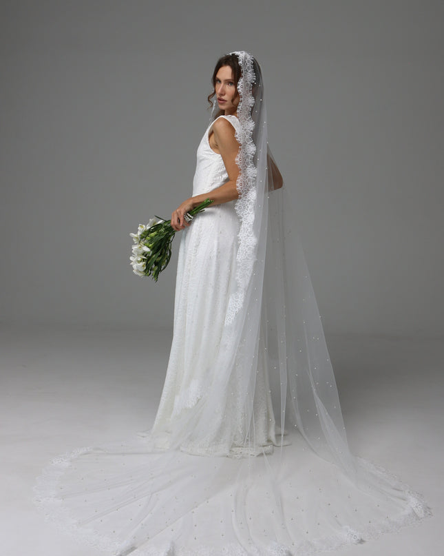 Pearl Mantilla Wedding Veil with Floral Lace Edge