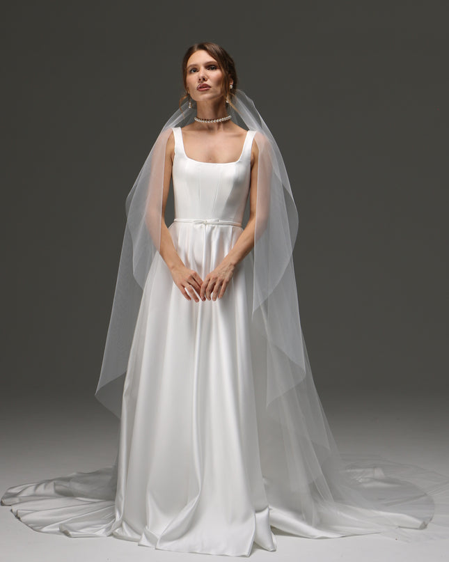 Cathedral One Tier Cascade Soft Wedding Veil with Raw Edge – Classic Wide Ivory Bridal Veil
