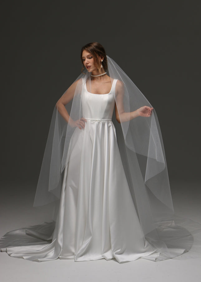 Cathedral One Tier Cascade Soft Wedding Veil with Raw Edge – Classic Wide Ivory Bridal Veil