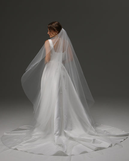 Cathedral One Tier Cascade Soft Wedding Veil with Raw Edge – Classic Wide Ivory Bridal Veil
