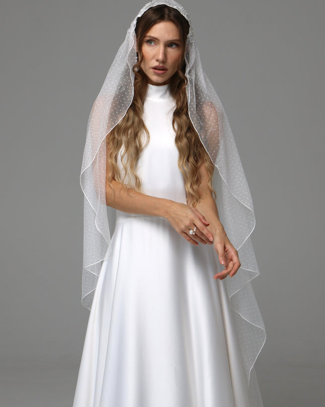 Vintage Juliet Cap Wedding Veil with Dotted Tulle and Lace Appliqués