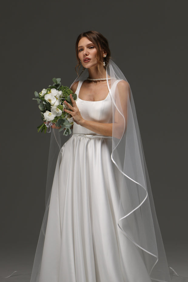 <h3>Shop the look<br/><span style="text-decoration:underline">25% off</span></h3>