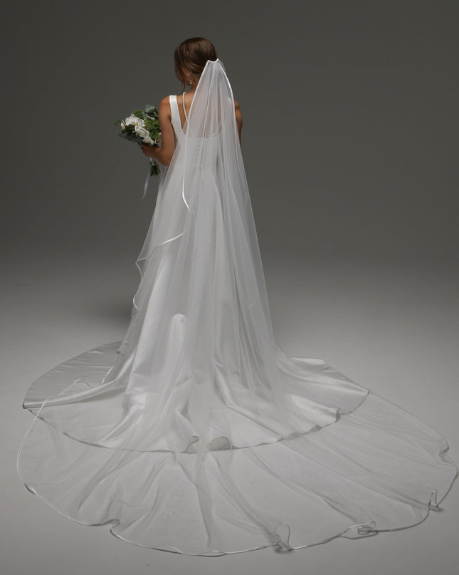 Cascading One Tier Satin Ribbon Wedding Veil, Simple Elegant Bridal Veil with Satin Edge, Knee Length or Short Veil for Bride